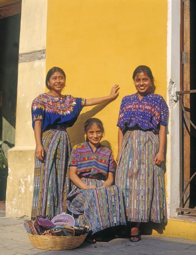 Three Guatemalan ladies by Unbekannt Unbekannt